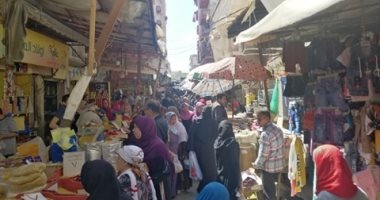 خوفا من كورونا.. "خلود" تشكو من تكدس سوق أبو سليمان بالإسكندرية