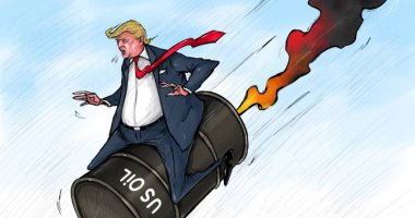 كاريكاتير صحيفة إماراتية انهيار أسعار النفط الأمريكي يدفع إدارة ترامب للهاوية