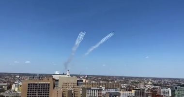 فيديو وصور..طائرات حربية تحلق فى سماء الولايات المتحدة لتقديم تحية للأطباء