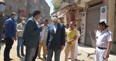 محافظ القليوبية يشرف علي إزالة 6 طوابق مخالفة بأحد الأبراج بمدينة طوخ