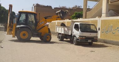 صور.. رفع 7 أطنان مخلفات صلبة فى حملات نظافة جنوب محافظة الأقصر