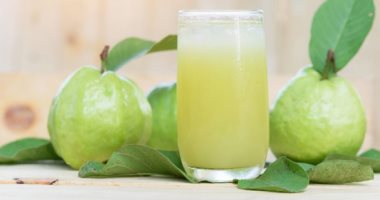 معلومة طبية رمضانية.. فوائد عصير الجوافة على الإفطار (إنفو جراف)