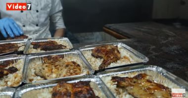 جدعنة المصريين .. مطعم يوزع مئات وجبات الكفتة والفراخ للعمالة غير المنتظمة