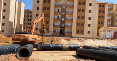 الانتهاء من تنفيذ طبقة الأسفلت لعمارات الإسكان الاجتماعى بمنطقة الـ800 فدان