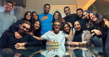 عائلة زكريا ناصف تحتفل بعيد ميلاده الـ"60"