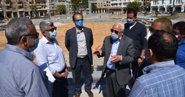 محافظ بورسعيد يتفقد آخر أعمال تطوير حديقة فريال.. صور