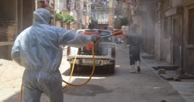 صور.. حملة تطهير بشوارع المحلة للحد من انتشار فيروس كورونا