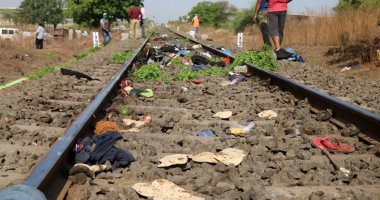 شاهد.. اللحظات الأولى بعد دهس قطار 14 عاملا ناموا على القبضان بالهند -  اليوم السابع
