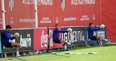 أتلتيكو مدريد يعود للتدريبات للمرة الأولى وسط إجراءات مشددة.. فيديو