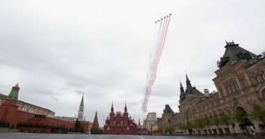 المقاتلات الروسية تغطى سماء موسكو احتفالا بعيد النصر.. صور