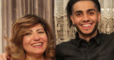 مينا مسعود يحتفل بعيد الأم بصورة مع والدته: شكرا على كل الحب طول السنوات