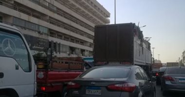 شكوى من سير سيارة لنقل القمامة بطريق مصر - إسكندرية الزراعى بدون غطاء
