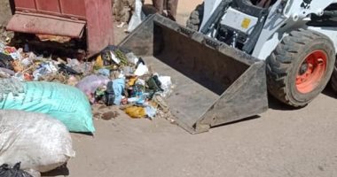 رفع 35 طن من القمامة والمخلفات بـ 6 قرى بمركز سوهاج 