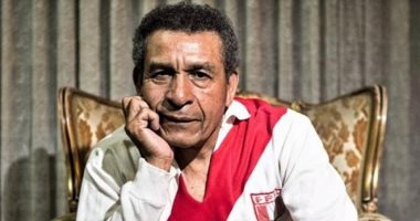 بطل حتى النهاية.. قائد منتخب بيرو السابق صاحب الـ77 عاما يتعافى من كورونا