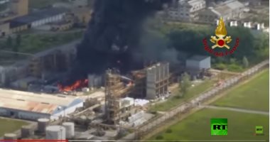 فيديو.. انفجار يهز مصنعا كيميائيا بالقرب من البندقية فى إيطاليا