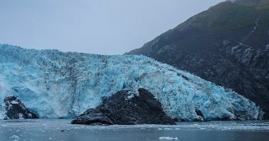 دراسة تحذر من انهيار جرف جليدي قد يرفع مستوى سطح البحر  1.6 قدمًا