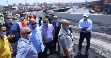 وزير النقل بميناء الإسكندرية: الاهتمام بالنقل البحرى يدعم الاقتصاد القومى