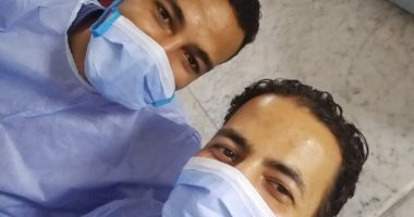 الجيش الأبيض.."محمد وهشام" تمريض بمستشفى الأحرار بالزقازيق فى مواجهة كورونا