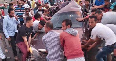 إصابة أربعة أشخاص فى انقلاب سيارة ملاكى على الصحراوى الشرقى فى بنى سويف
