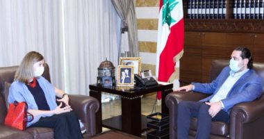 بالكمامة.. سعد الحريرى يبحث العلاقات الثنائية مع سفيرة إيطاليا بلبنان