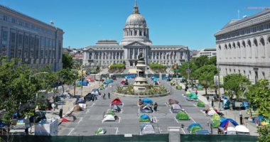 سلطات سان فرانسيسكو تشيد "خيام بلا مأوى" لإيواء المشردين ليلا