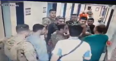 فيديو.. الجيش اللبنانى يعتذر عن اعتداء ضباط باللكمات على طبيب خلال أداء عمله
