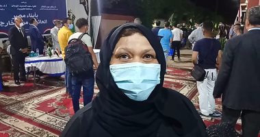 إحدى العائدات من الإمارات: مصر أكدت خوفها على أولادها وأنها لن تنساهم أبدا