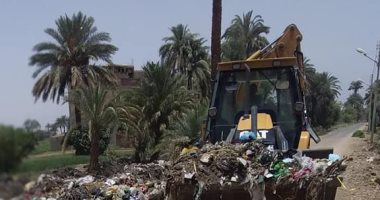 رفع 250 طن مخلفات وقمامة فى حملة نظافة بقرى مركز سوهاج والمنوفية