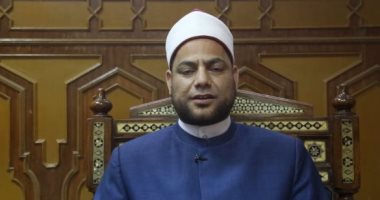 إمام مسجد الحسين: سيدنا محمد علمنا الإيجابية وتحمل المسئولية.. فيديو