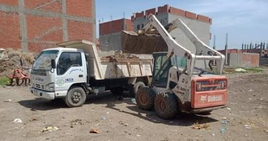 صور.. محافظ كفرالشيخ: حملات لإزالة التعديات ومخالفات البناء ورفع القمامة