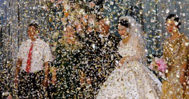إقامة أول حفل زفاف فى فيتنام بعد تخفيف قيود كورونا 