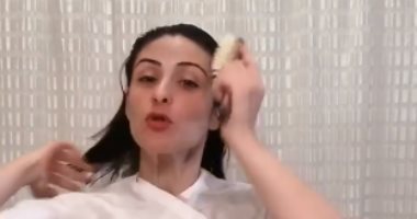 فيديو وصور.. هيدى كرم تفاجأ متابعيها بقص شعرها بسبب قعدة البيت