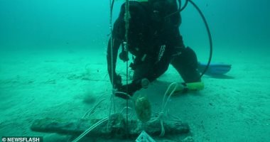 شاهد.. اكتشاف مرساة عمرها 2300 عام فى قاع البحر الأبيض المتوسط (فيديو)