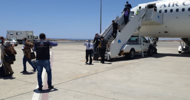 مطار مرسى علم يستقبل رحلة مصريين عالقين من مطار جدة تقل 163 راكبا