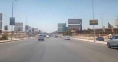 فيديو.. سيولة بحركة مرور السيارات بشارع التسعين فى التجمع الخامس بالاتجاهين