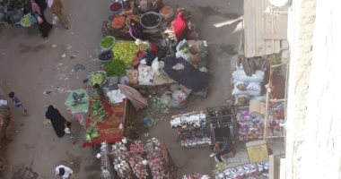 سوق عشوائى وسط المنطقة السكنية شكوى أهالى ترعة الشابورى ببهتيم شبرا الخيمة اليوم السابع