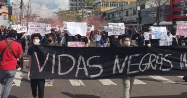 "مظاهرات فلويد" تصل البرازيل.. ونيمار يعلن تضامنه: حياة السود تهمنا  