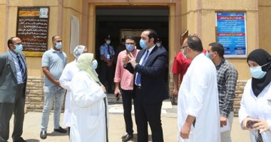 صور.. نائب محافظ المنوفية يتفقد مصابى كورونا بمستشفيات منوف وسرس الليان