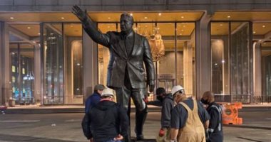 إزالة تمثال فرانك ريزو بفيلادلفيا على خلفية احتجاجات ضد مقتل جورج فلويد.. صور