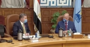 وزير قطاع الأعمال العام ومحافظ القاهرة يبحثان عددا من الموضوعات المشتركة