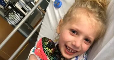 طفلة 5 سنوات تقاتل من أجل الحياة لإصابتها بمرض نادر بعد تشخيصها بكورونا