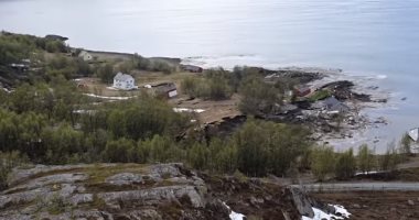 فيديو.. البحر يبتلع قرية فى مقاطعة فينمارك شمال النرويج