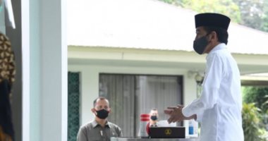 رئيس إندونيسيا يؤدى صلاة الجمعة بالمسجد