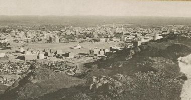 صورة تاريخية للمدينة المنورة من قمة جبل "سلع" بالسعودية .. عمرها 107 عاما 