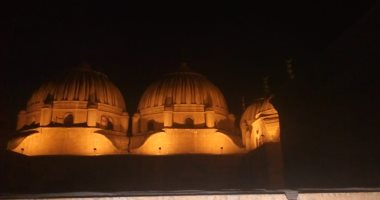السياحة والآثار: إضاءة قباب مقابر الأسرة العلوية الأثرية بمنطقة الإمام الشافعى