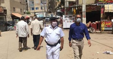 رئيس مدينة أبوحماد بالشرقية يشدد على التزام الموظفين بالكمامة وتعقيم المنشآت