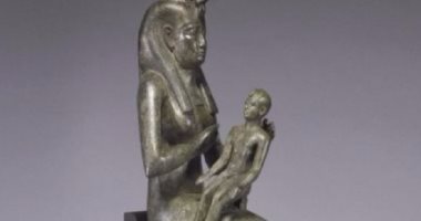 إيزيس معبودة المصريين الأولى.. كيف خلدتها نصوص الأهرام؟
