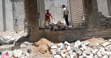 صور ..إيقاف 4 حالات بناء مخالف و التحفظ على المواد المستخدمة بأحياء الإسكندرية