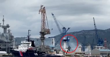 فيديو.. السيطرة على حريق بغواصة نووية فرنسية في ميناء تولون
