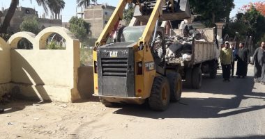 رئيس مدينة القرنة: رفع 90 طن مخلفات صلبة وتراكمات بالقرى خلال 24 ساعة